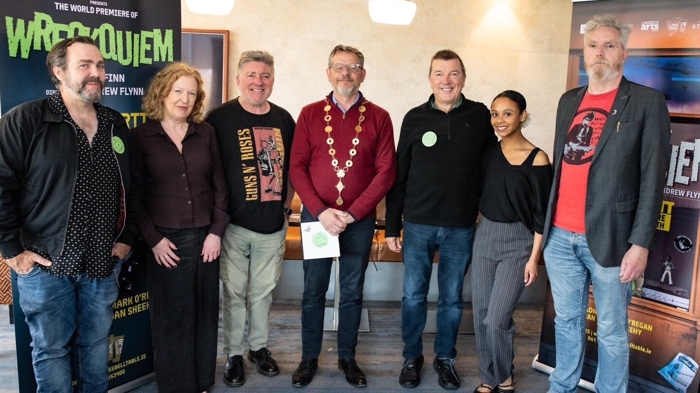 The Wreckquiem Cast with Mayor John Moran